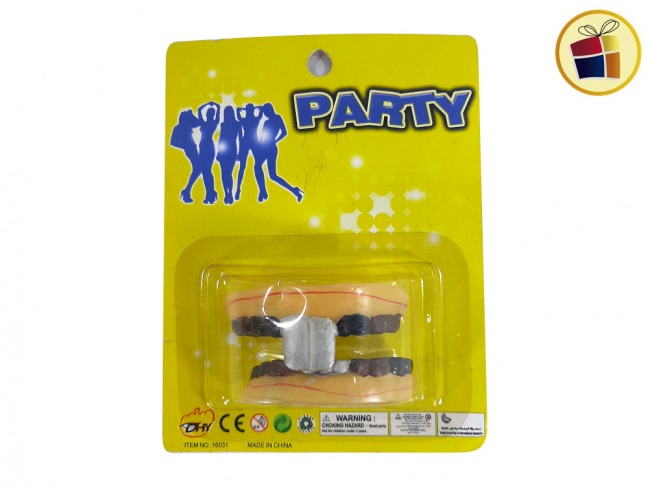 DIENTE DE DRACULA  DE GOMA 16031/860-15-4/09256 ( CH )