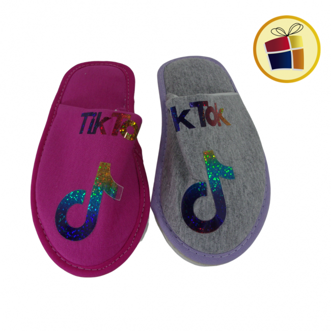 (30%)PANTUFLA INFANTIL CON APLIQUE HOLOGRAMADO (61313)